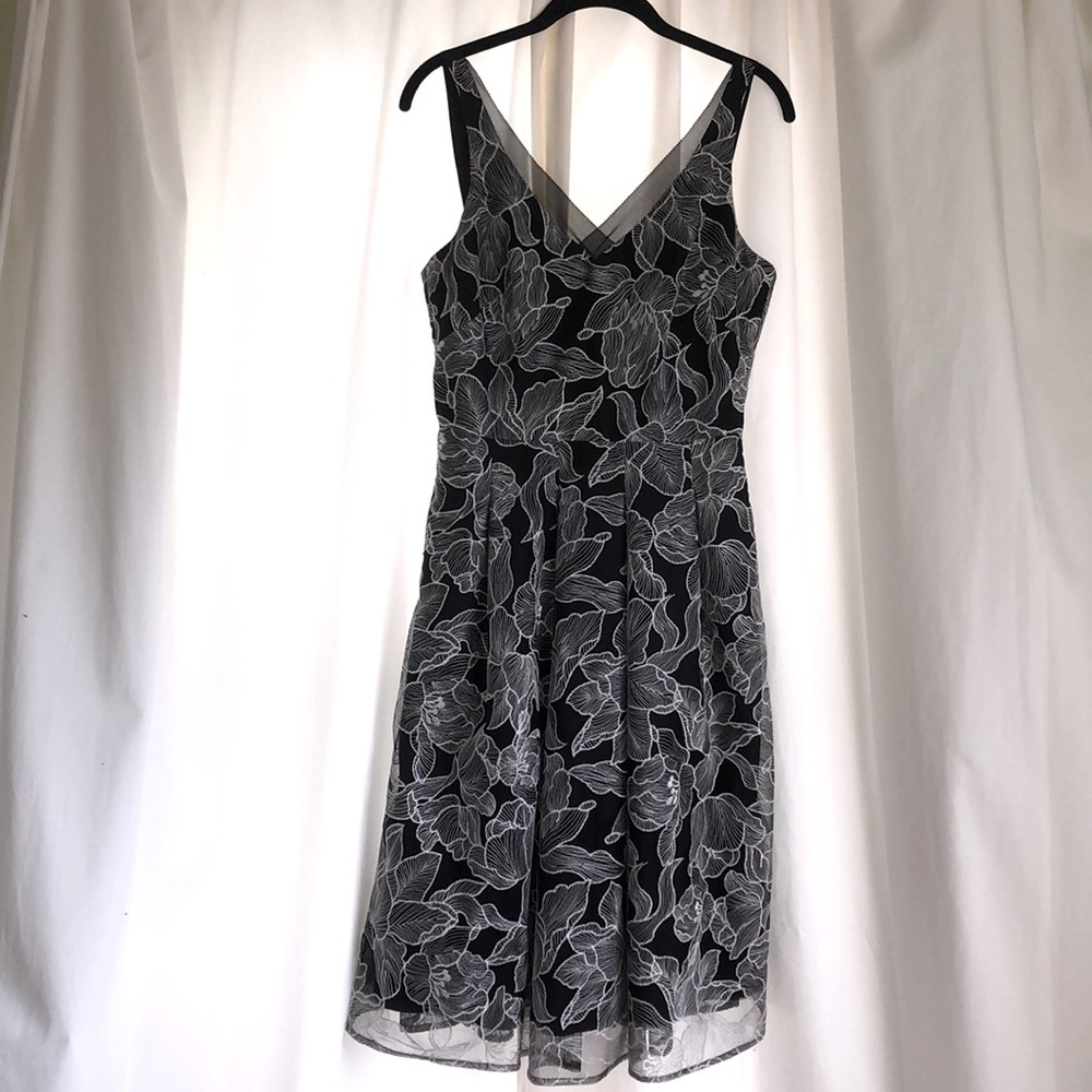 White House Black Market dress - Picture 1 of 9